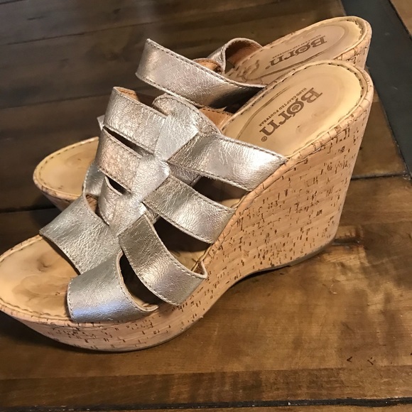 Born 7 EU 38 Gold Metallic Gold Cork Wedge Slide - Picture 1 of 8